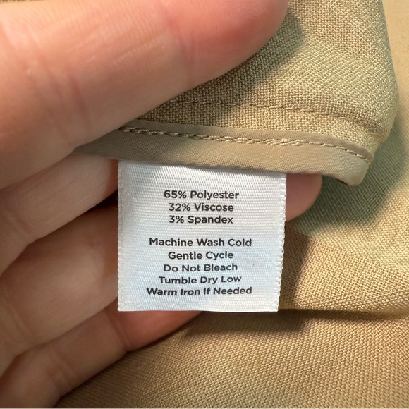 Talbots Classic Side Zip Khaki Straight Leg Pants Size 12 NWT - Picture 8 of 8